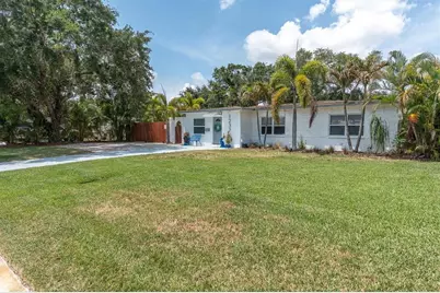 1237 57th Avenue N, Saint Petersburg, FL 33703 - Photo 3