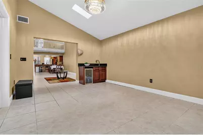 11310 Linarbor Place, Tampa, FL 33617 - Photo 11