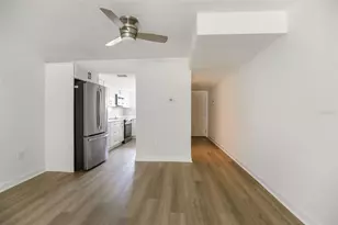 4570 Overlook Dr NE, Saint Petersburg, FL 33703 - Photo 3