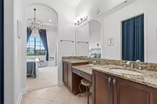 4815 Yacht Club Dr, Tampa, FL 33616 - Photo 15