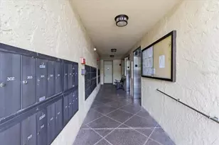 2621 Cove Cay Dr, Clearwater, FL 33760 - Photo 25