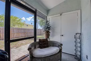 366 47th Ave N, Saint Petersburg, FL 33703 - Photo 5