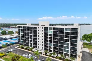 7100 Sunshine Skyway Ln S, Saint Petersburg, FL 33711 - Photo 1