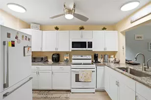 12300 Vonn Rd, Largo, FL 33774 - Photo 7
