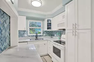 5572 100th Way N, Saint Petersburg, FL 33708 - Photo 9