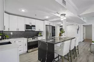 219 4th Ave N, Saint Petersburg, FL 33701 - Photo 5