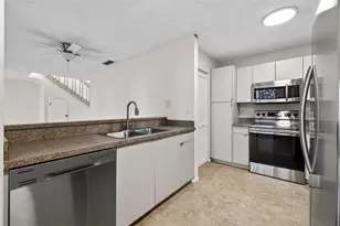 4843 Napoli Ct NE, Saint Petersburg, FL 33703 - Photo 7