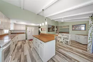 17704 Rivendel Rd, Lutz, FL 33549 - Photo 3