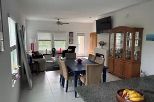 870 Tennyson Mill Cir, Tampa, FL 33619 - Photo 9