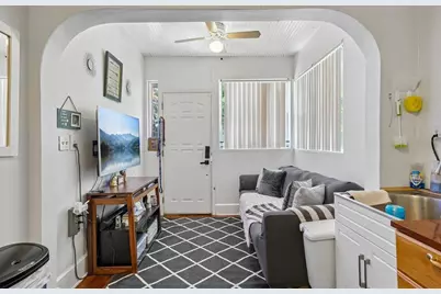 1028 8th Avenue S, Saint Petersburg, FL 33705 - Photo 5