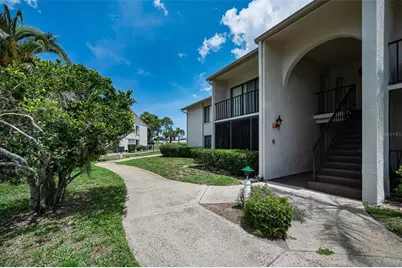 1870 Pine Ridge Way W #G1, Palm Harbor, FL 34684 - Photo 11