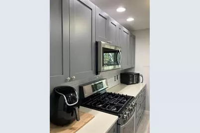 5725 80th Street N #404, Saint Petersburg, FL 33709 - Photo 9