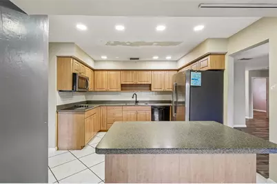 1607 Lark Lane, Brandon, FL 33510 - Photo 13