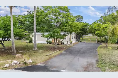 9739 Ray Street, Hudson, FL 34669 - Photo 3