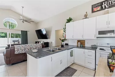 7912 Trail Run Loop, New Port Richey, FL 34653 - Photo 23