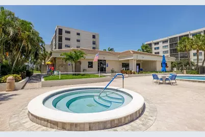 1316 Pasadena Avenue S #206, South Pasadena, FL 33707 - Photo 7