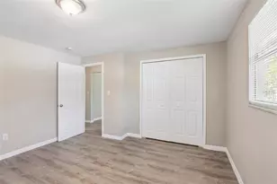 9703 N 14th St, Tampa, FL 33612 - Photo 11