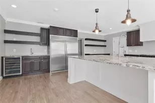712 S Oakwood Ave, Brandon, FL 33511 - Photo 23
