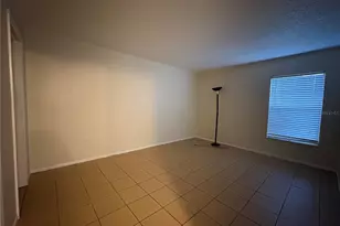 14317 Hanging Moss Cir, Tampa, FL 33613 - Photo 9