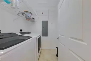642 Wells Ct Ct, Clearwater, FL 33756 - Photo 11