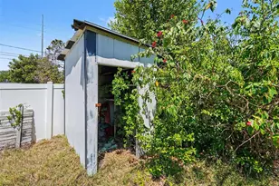 1634 S Jefferson Ave, Clearwater, FL 33756 - Photo 23
