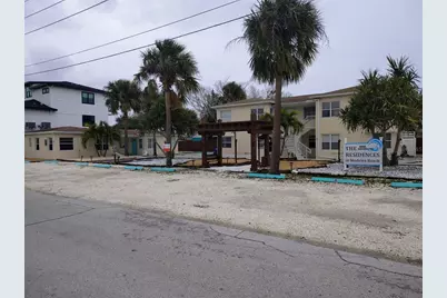 115 145th Avenue E #4, Madeira Beach, FL 33708 - Photo 1
