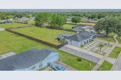 12121 Colonial Estates Lane, Riverview, FL 33579 - Photo 5