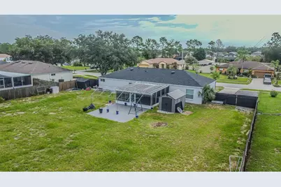 12121 Colonial Estates Lane, Riverview, FL 33579 - Photo 11