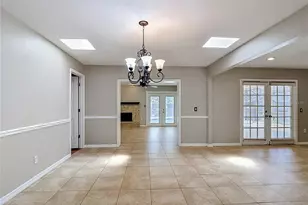 811 Ambassador Loop, Tampa, FL 33613 - Photo 21