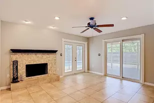 811 Ambassador Loop, Tampa, FL 33613 - Photo 37