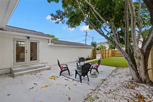 1211 16th Ave N, Saint Petersburg, FL 33704 - Photo 11