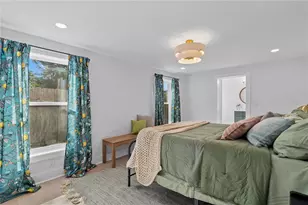 1211 16th Ave N, Saint Petersburg, FL 33704 - Photo 11