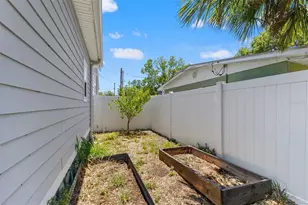 4631 W Bay Villa Ave, Tampa, FL 33611 - Photo 39