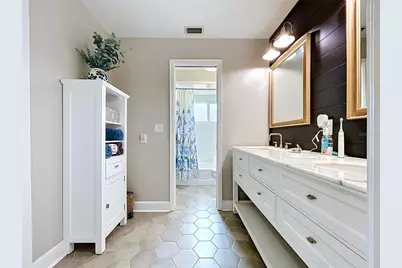 2210 Arbor Oaks Drive, Valrico, FL 33594 - Photo 29