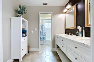 2210 Arbor Oaks Dr, Valrico, FL 33594 - Photo 29