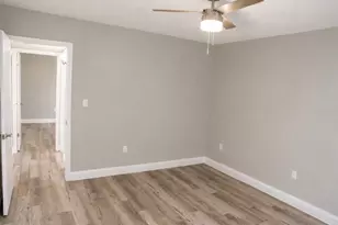 165 Picardy Villa Cir, Brandon, FL 33510 - Photo 15
