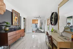 2095 Dolphin Blvd S, Saint Petersburg, FL 33707 - Photo 21