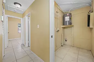 289 43rd Terrace SE, Saint Petersburg, FL 33705 - Photo 11
