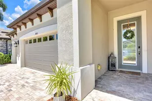 14610 Red Castle Ave, Lithia, FL 33547 - Photo 5
