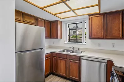 305 Hammock Pine Boulevard #305, Clearwater, FL 33761 - Photo 9