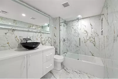 106 Alameda Court #240, Tampa, FL 33609 - Photo 17
