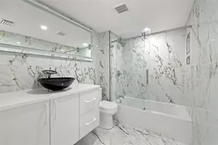 106 Alameda Ct, Tampa, FL 33609 - Photo 17