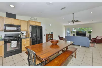 7508 4th Avenue N, Saint Petersburg, FL 33710 - Photo 9