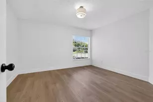 9314 Fairway Lakes Ct, Tampa, FL 33647 - Photo 29