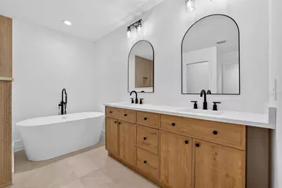 9314 Fairway Lakes Court, Tampa, FL 33647 - Photo 25