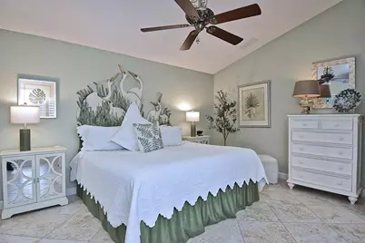 3890 Lyndhurst Court, Sarasota, FL 34235 - Photo 19