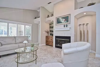 3890 Lyndhurst Court, Sarasota, FL 34235 - Photo 7