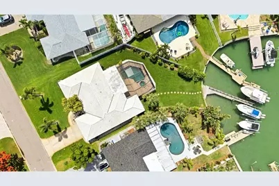 8008 13th Avenue S, Saint Petersburg, FL 33707 - Photo 43