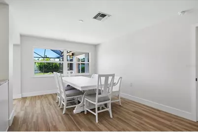 8008 13th Avenue S, Saint Petersburg, FL 33707 - Photo 35