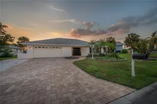 6322 Cottonwood Ln, Apollo Beach, FL 33572 - Photo 1